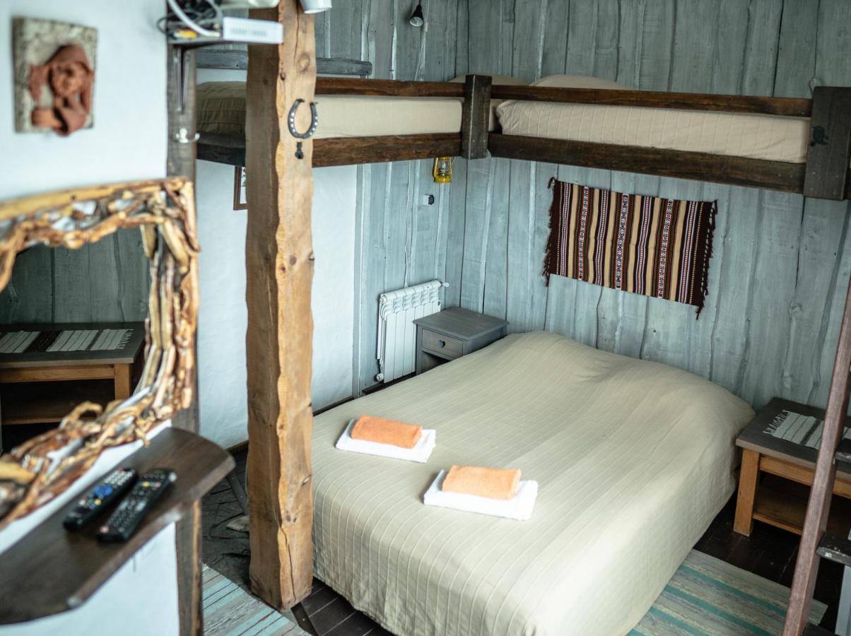 Usadba Belovezhskoye Pomestye Hotel Kamenjoeki Buitenkant foto