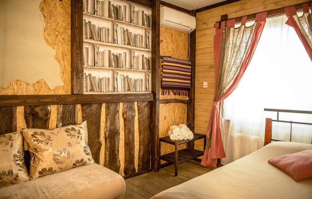 Usadba Belovezhskoye Pomestye Hotel Kamenjoeki Buitenkant foto